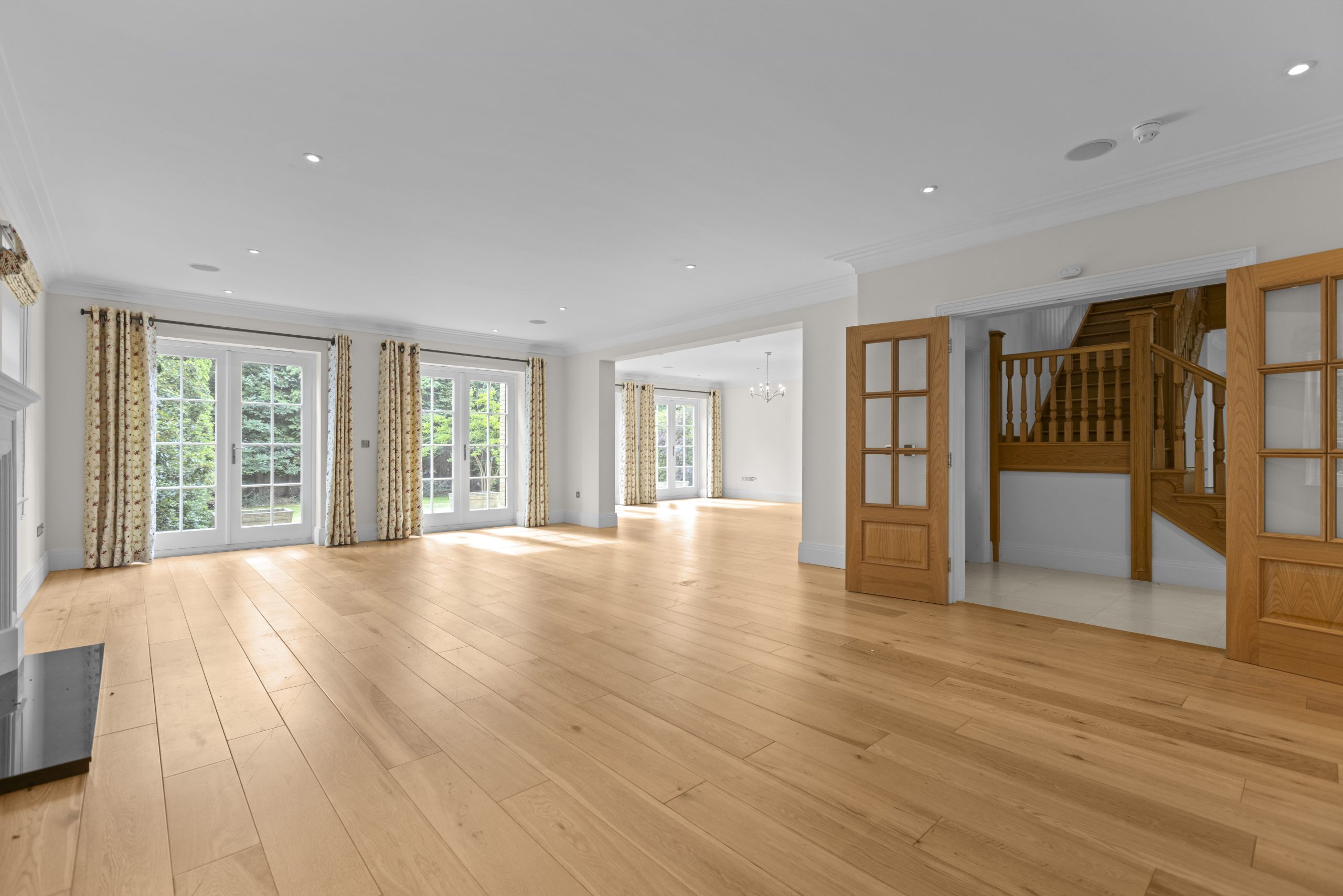 Room before virtual staging