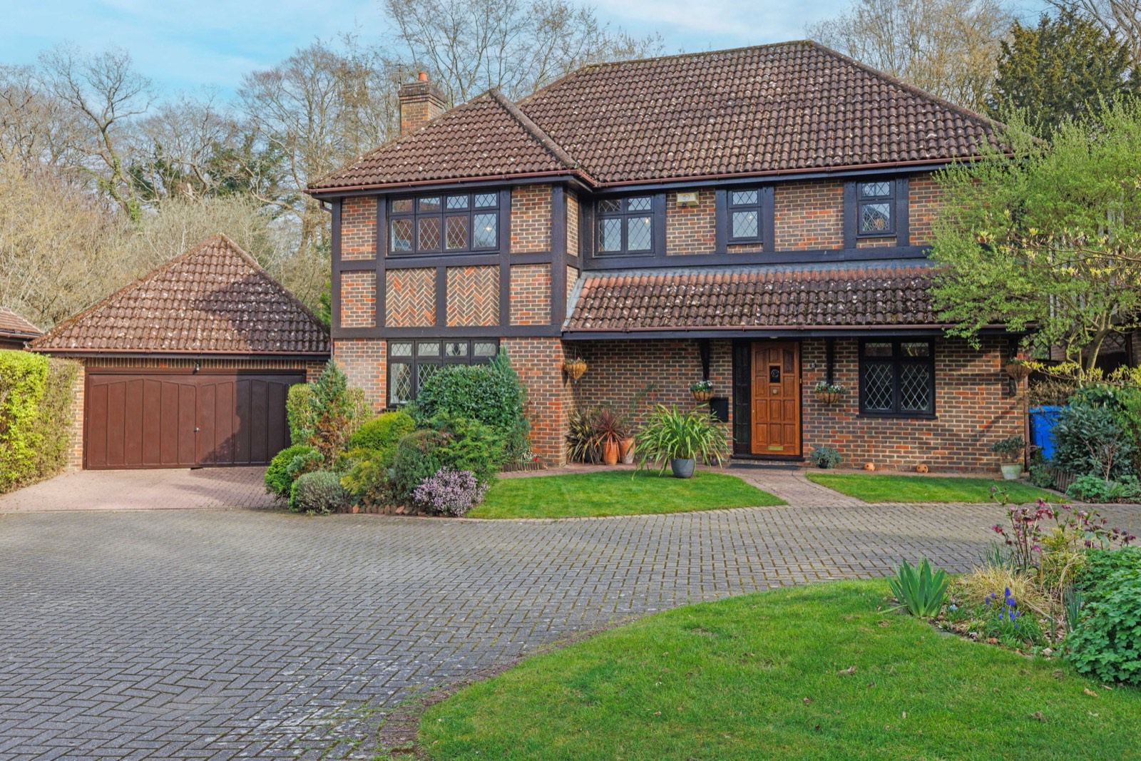 Pinehurst, Sunninghill - front elevation and driveway