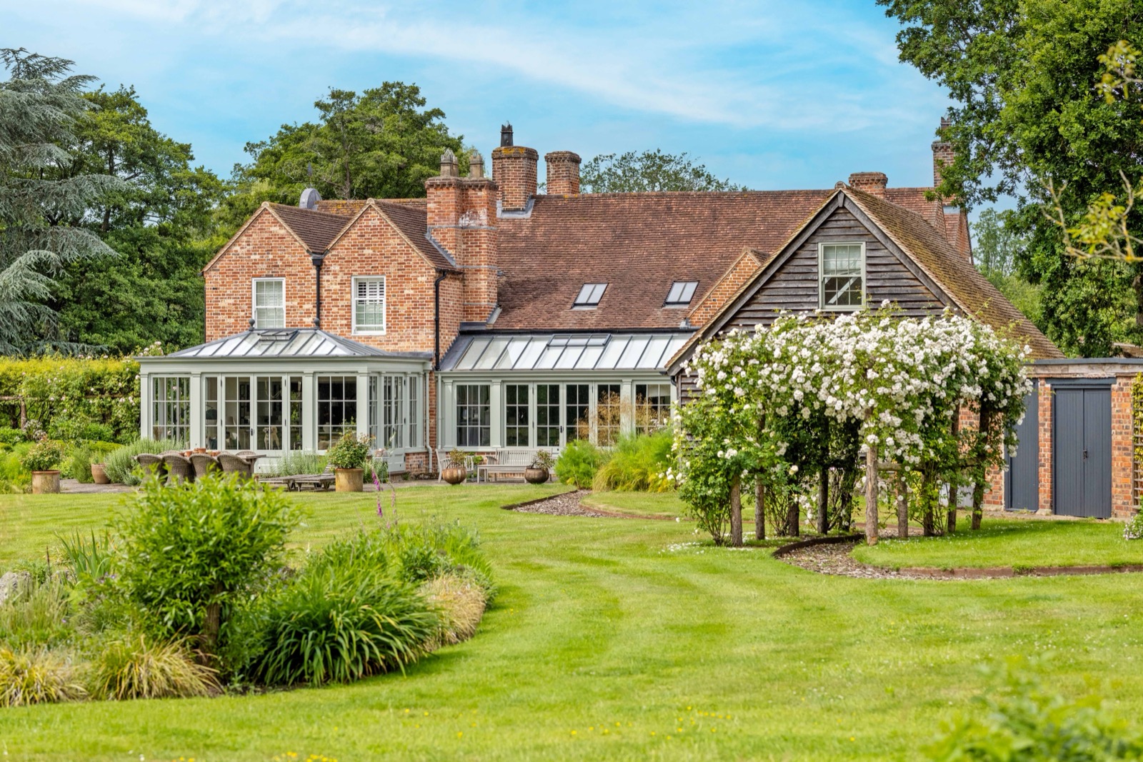 Philpot Lane, Chobham - rear garden and orangery