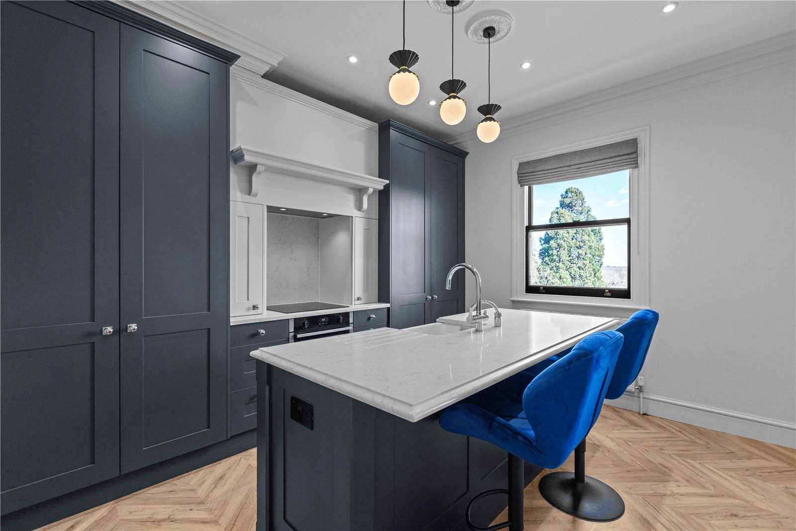 Prince Albert Drive penthouse - kitchen wide view