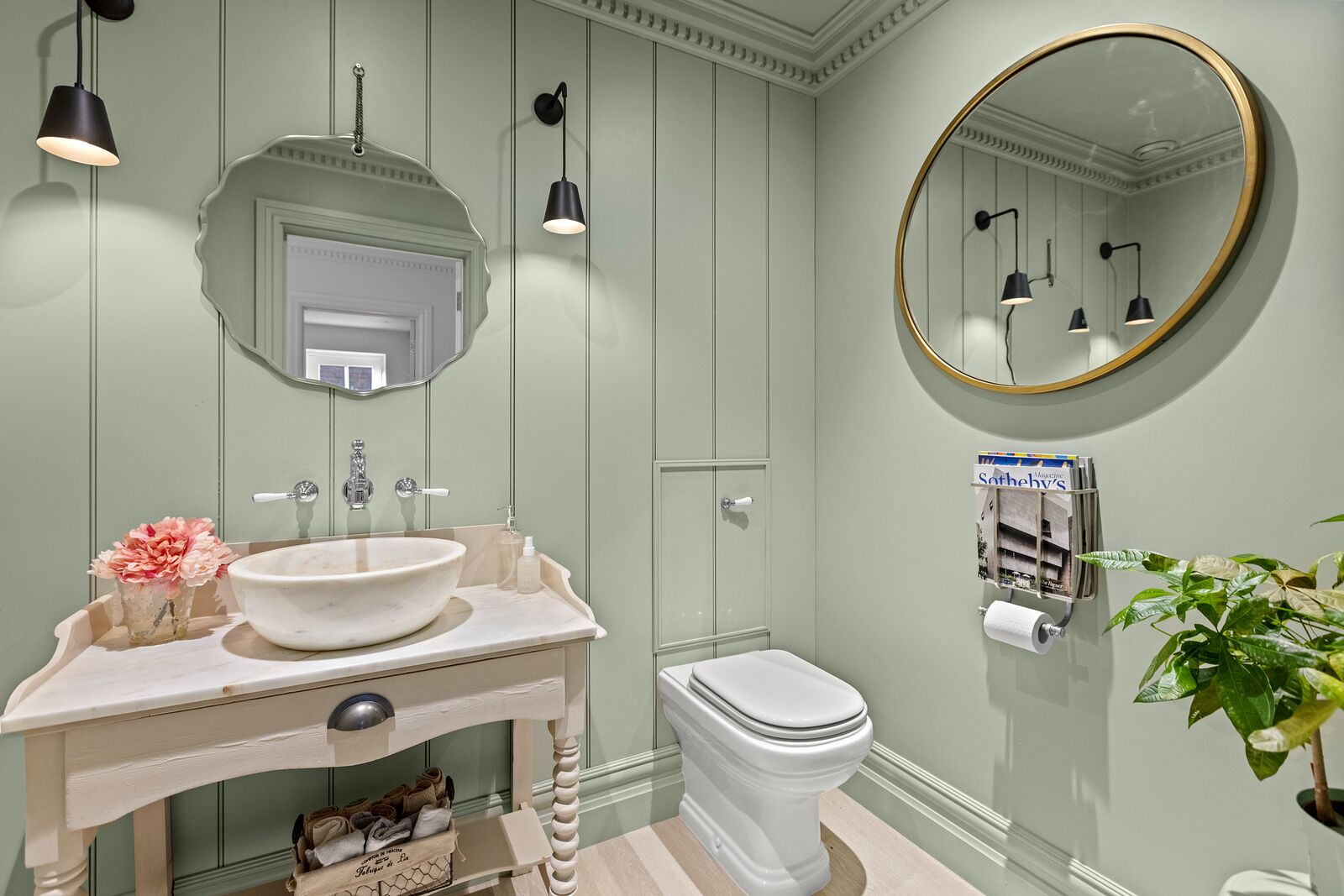 Trotsworth Avenue, Wentworth Estate - panelled cloakroom