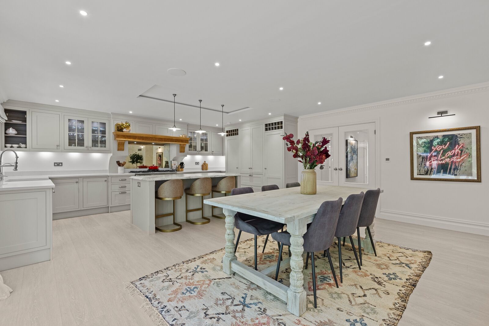 Trotsworth Avenue, Wentworth Estate - open-plan kitchen and dining space